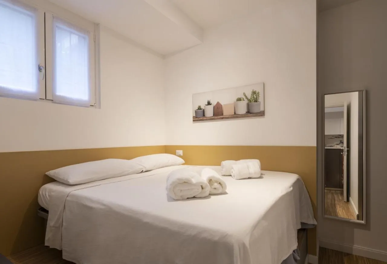 Easylife - Tranquillo Studio Vicino Prada Milan 0*,
