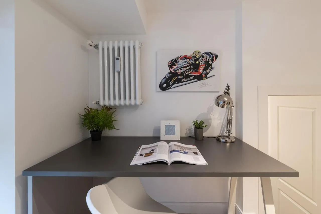 Easylife - Tranquillo Studio Vicino Prada Milan
