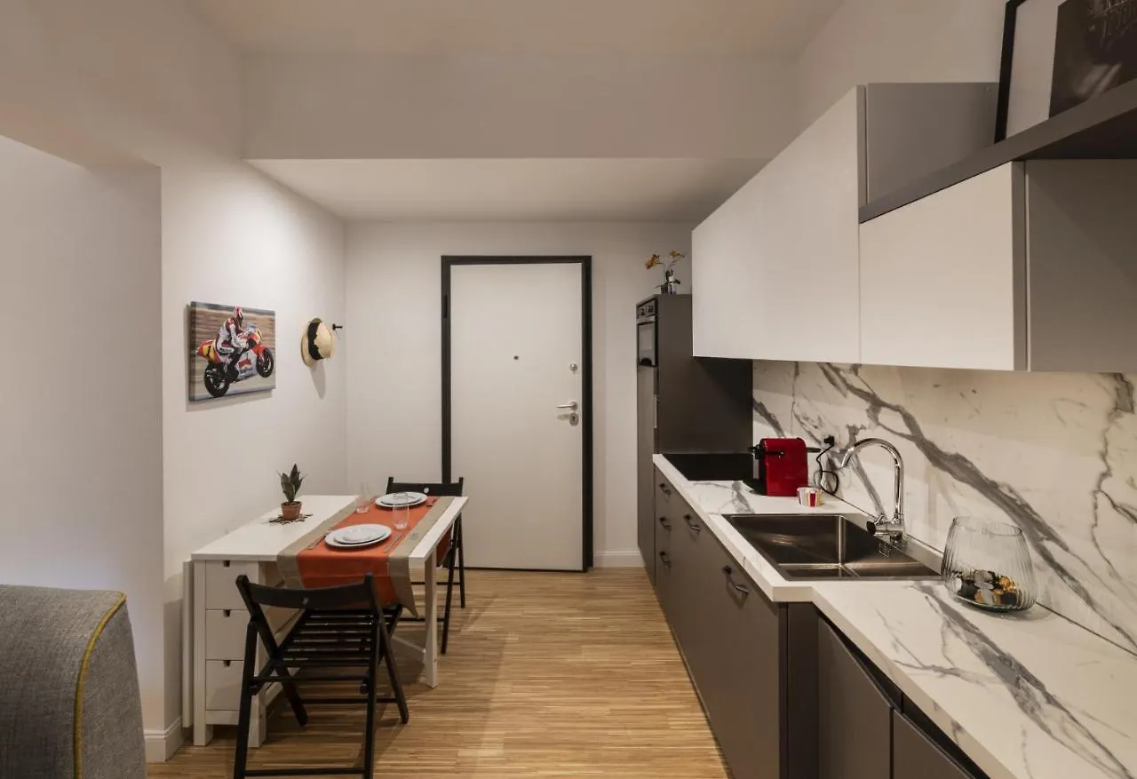 Apartment Easylife - Tranquillo Studio Vicino Prada Milan